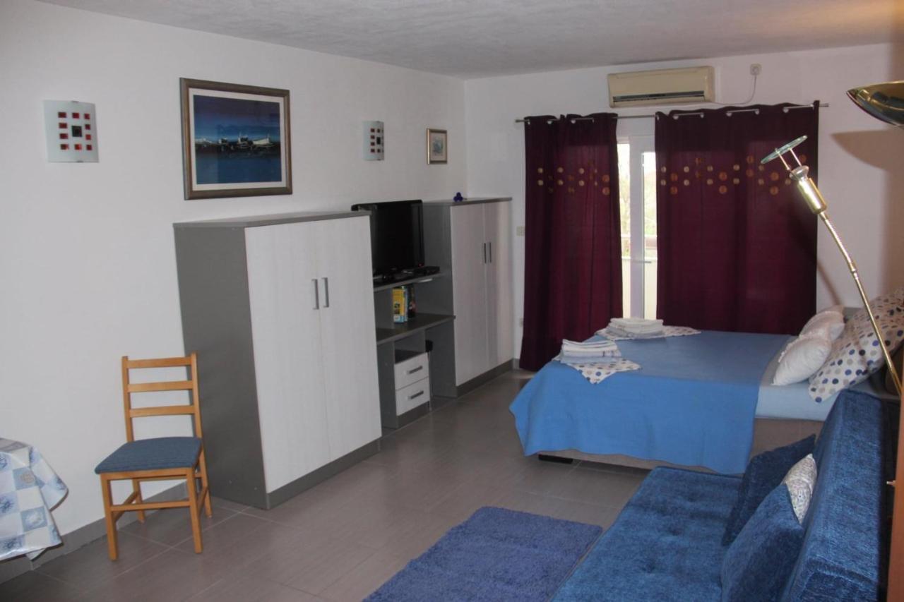 Apartmani Nima Tučepi Exterior foto